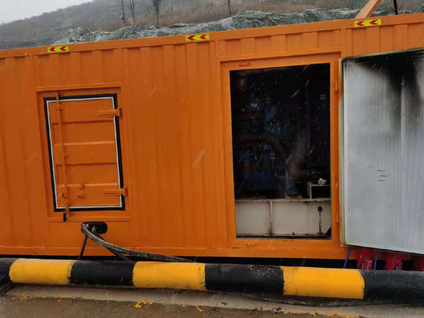 青羊发电机出租 柴油发电机组电压低报警怎么办？