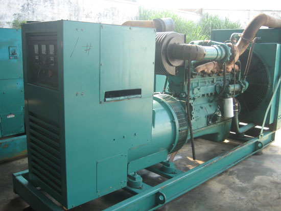 青羊租赁发电机- 发电机碳刷磨损的原因是什么