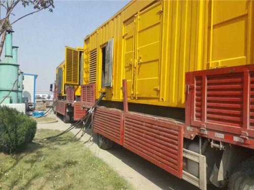 青羊发电机出租如何根据燃油压力判断燃油系统是否存在故障？