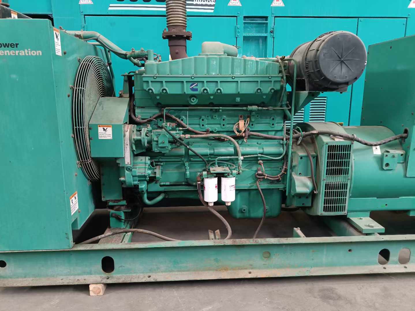 青羊过载会对 600kW 柴油发电机组造成哪些损害？