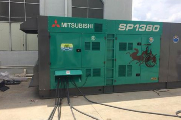 青羊为什么有些柴油发电机组的输出电压可以调节？