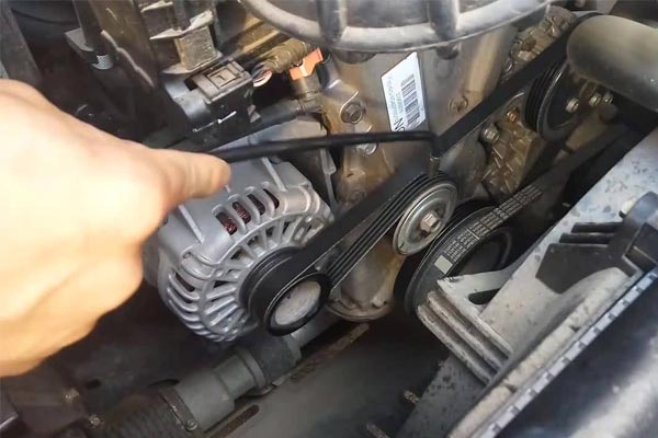 青羊转速传感器的工作原理是什么？